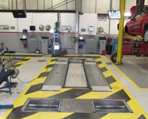 empty hydraulic lift at toyota Ilkeston