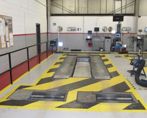 used hydraulic lift at Toyota Ilkeston